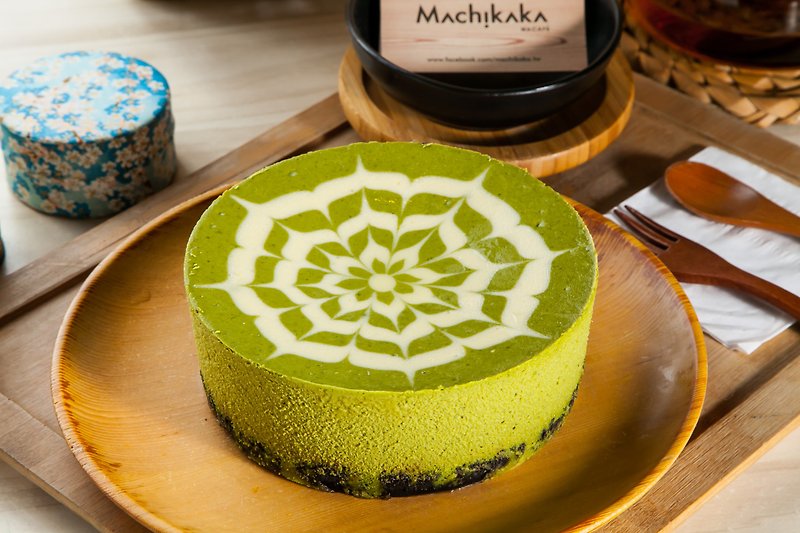 Machikaka 招牌抹茶重乳酪蛋糕 附盤叉組與造型蠟燭 - 蛋糕/甜點 - 新鮮食材 綠色