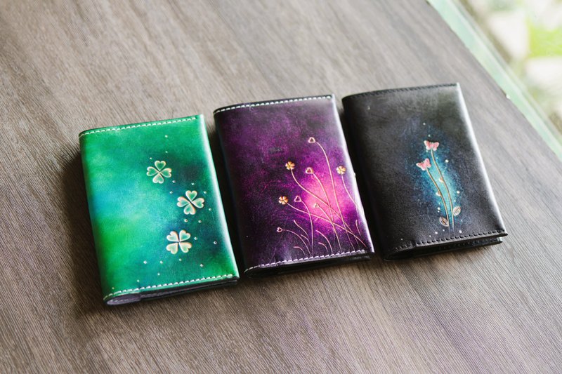 [Customized name] Floral leather passport cover/passport holder 3-color birthday gift - ที่เก็บพาสปอร์ต - หนังแท้ สีเหลือง