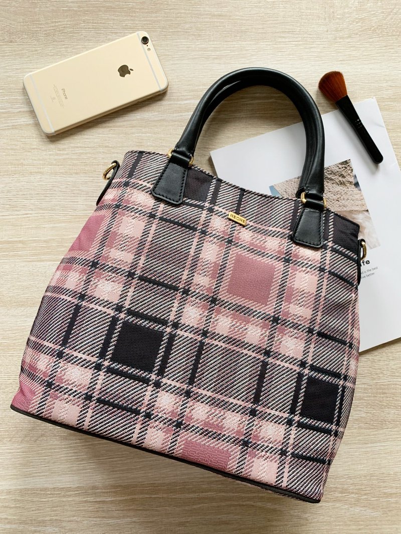 Jacquard Weave Bag / Round Crossbody Bag with Handle / Water Repellent - กระเป๋าแมสเซนเจอร์ - วัสดุกันนำ้ สึชมพู