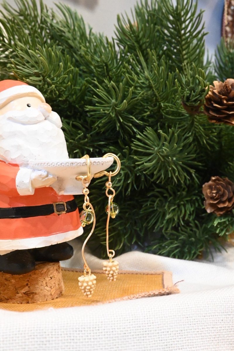 小松果長款 - 耳環/耳夾 - 其他金屬 金色