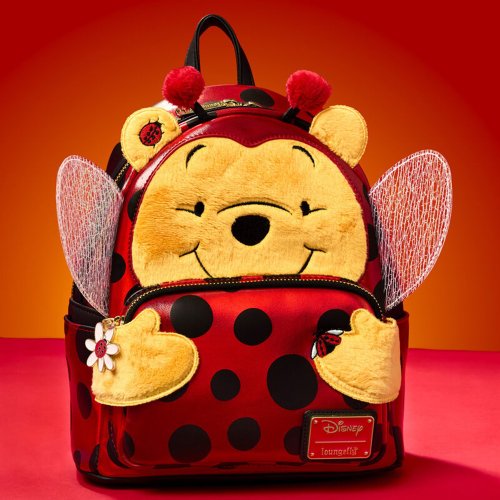 ★Loungefly★かわいい♪くまのプーさん 吸血鬼 リュック ☆Loungefly☆かわいい♪くまのプーさん 吸血鬼 リュック