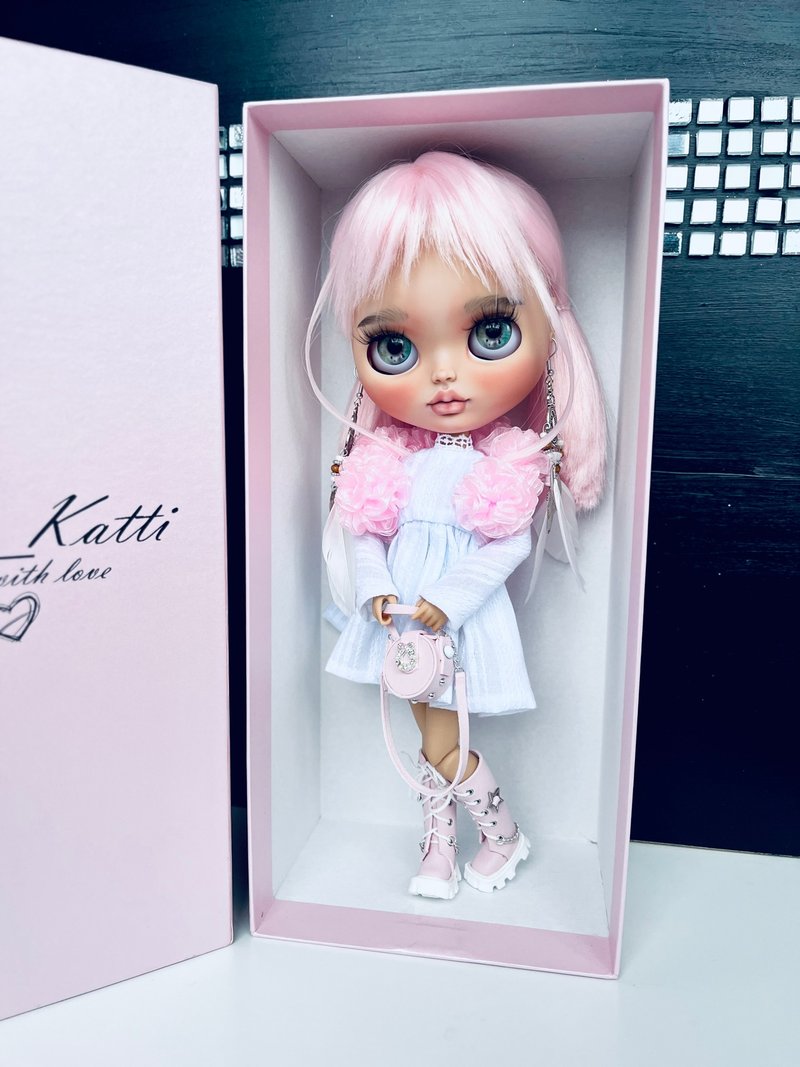 Custom Blythe doll - Stuffed Dolls & Figurines - Plastic Pink