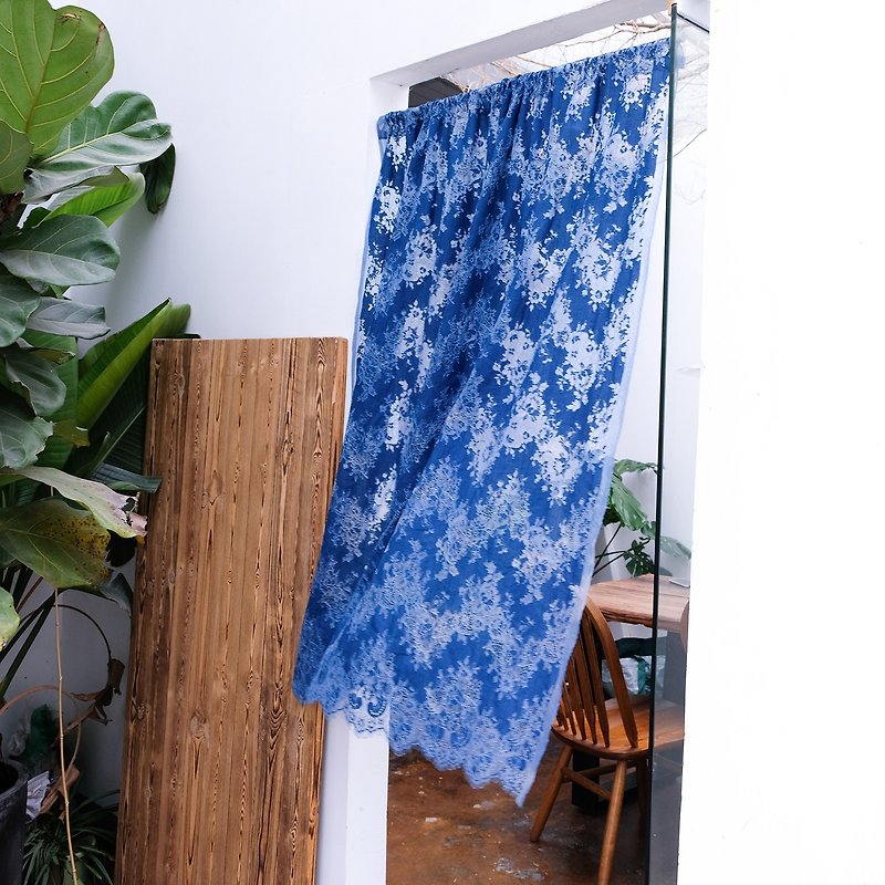 繁花門簾手工蕾絲藍染indigo原創設計棉麻中式日式隔斷簾子布料 - 門簾 - 棉．麻 藍色