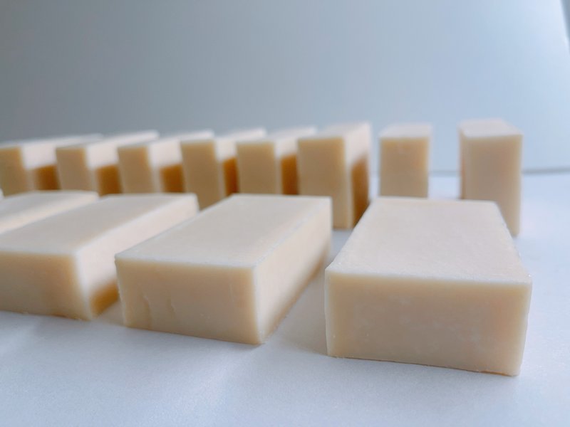 Pure natural handmade cleansing soap(made in Taiwan) - Soap - Other Materials White