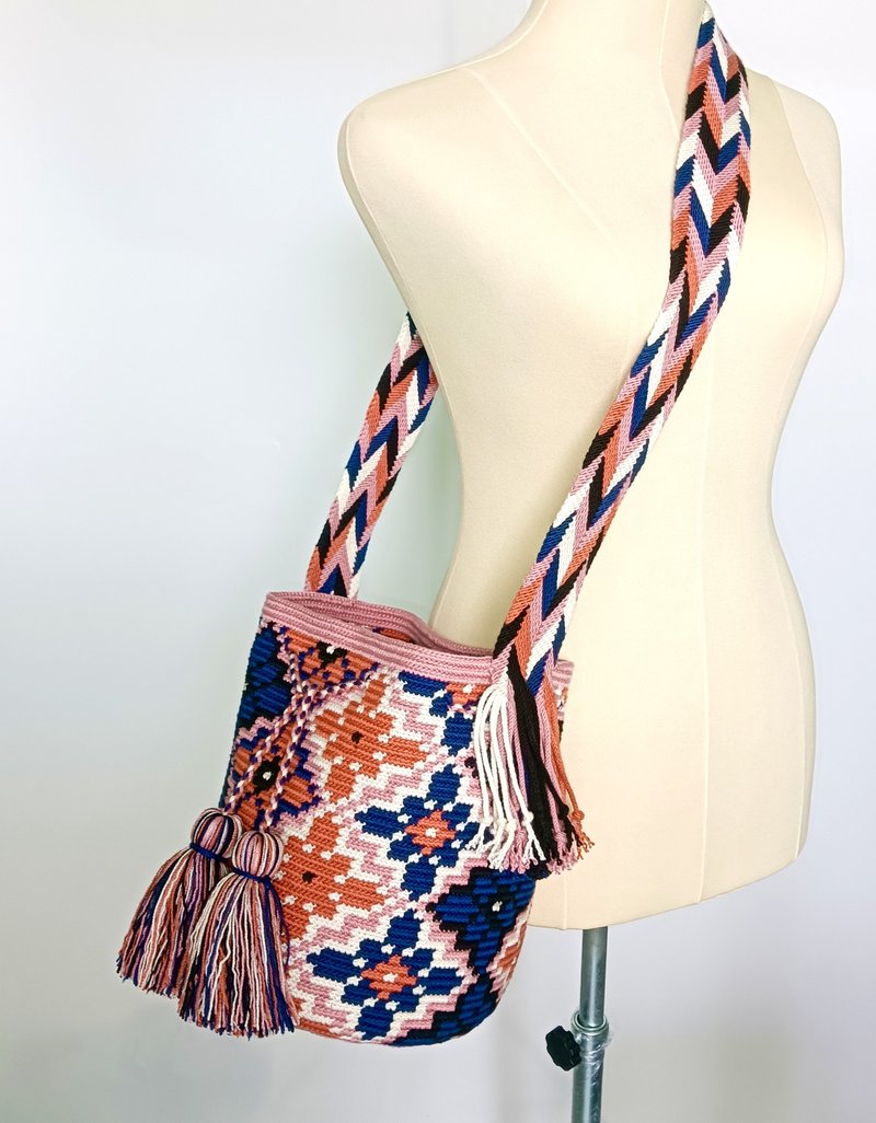 Flower mochila bag,Crossbody bag for women,Handcraft bag,Crochet bag ,Cr - 側背包/斜背包 - 棉．麻 