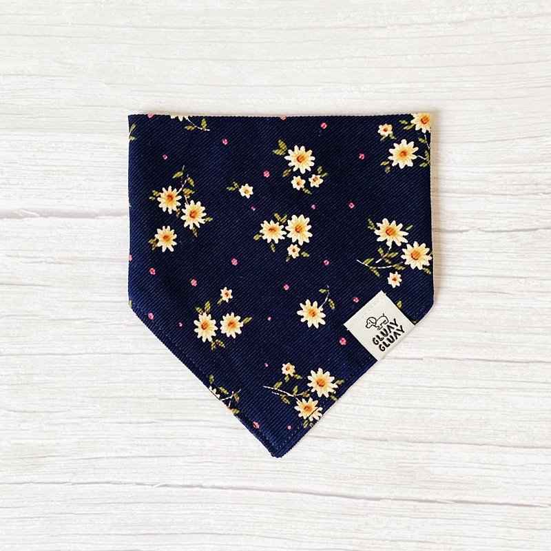 Navy Daisy: Dog and cat Bandana - Collars & Leashes - Other Materials 