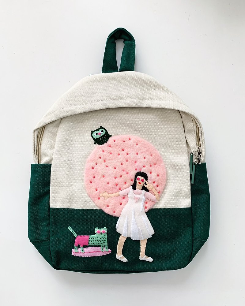 Custom-made models-portrait canvas bag / like Yan painted / backpack / school bag (customized with drawings) - กระเป๋าเป้สะพายหลัง - วัสดุอื่นๆ ขาว