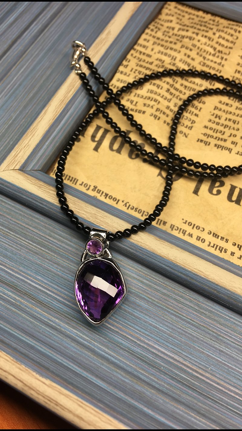 ♦ My.Crystal ♦ high quality pyramid Amethyst Silver Pendant - Necklaces - Gemstone Purple