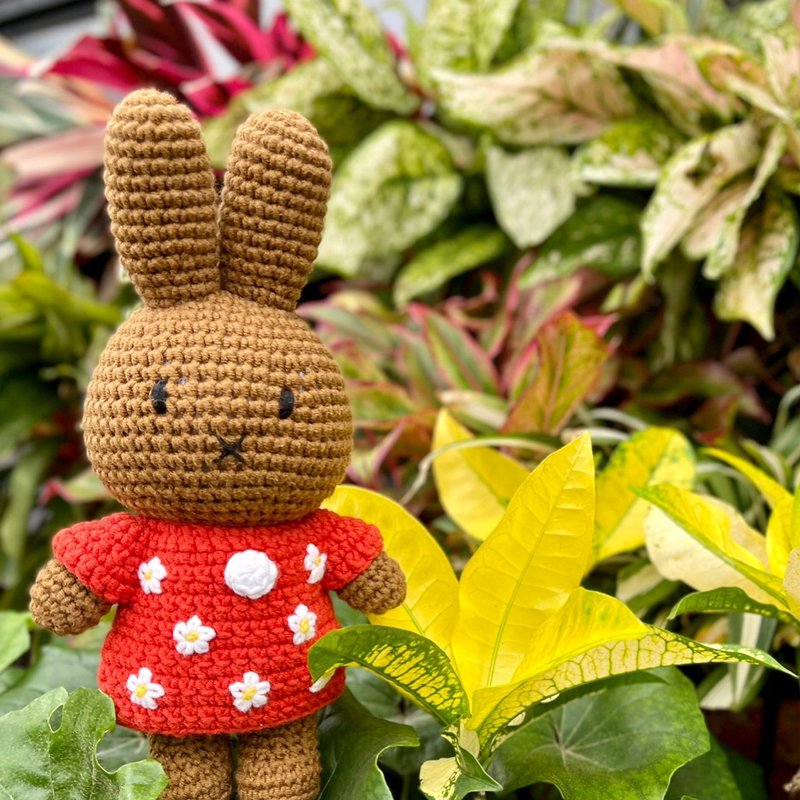 オランダ Just Dutch | メラニーの編んだ人形と彼女の赤い花のドレス - 人形・フィギュア - コットン・麻 レッド