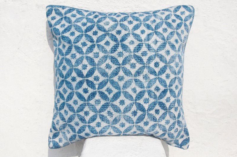 Valentine's Day gift limit blue blended pillowcase / indigo cotton pillowcase / printing pillowcase / indigo blue dye pillowcase - blue mandala (large) - หมอน - ผ้าฝ้าย/ผ้าลินิน สีน้ำเงิน