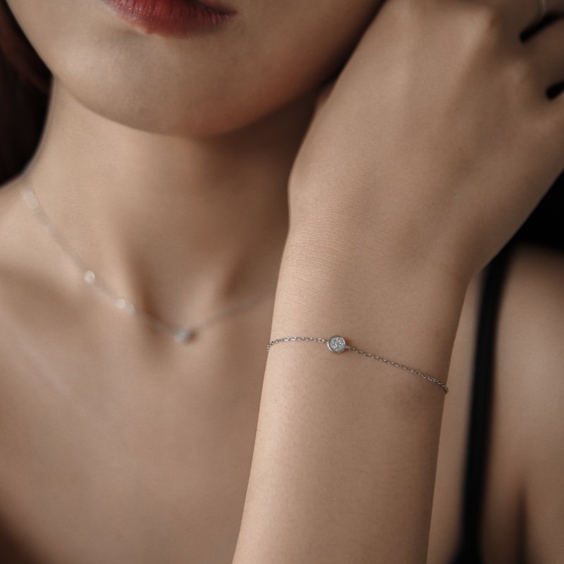 Brilliant diamond-like sterling silver bracelet | Texture. temperament - สร้อยข้อมือ - เงินแท้ 