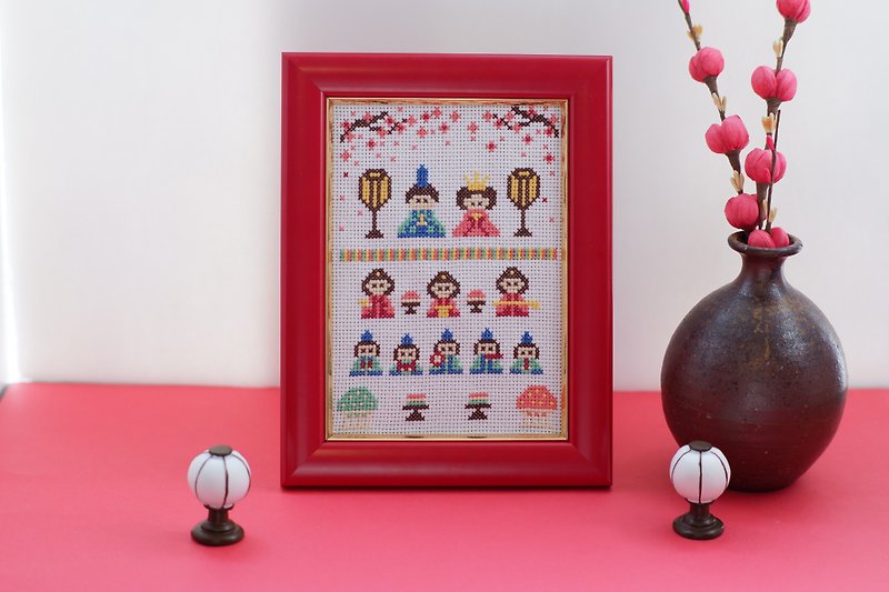 クロスステッチキット 桃の節句のおひなさまコンパクトな五段飾り　三人官女と五人囃子コンパクト雛人形 - 擺飾/家飾品 - 棉．麻 紅色
