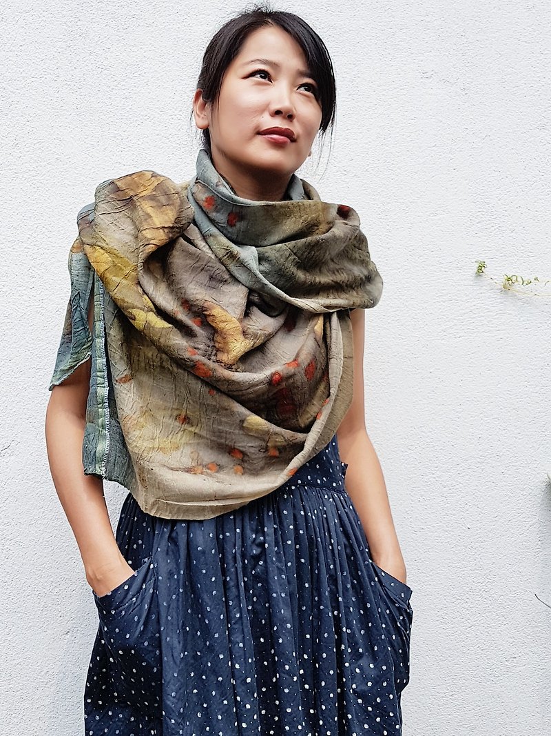 Mosaic series ~ blue silk wool fringed scarf wild blue hand dyed gifts for personal use - ผ้าพันคอ - ขนแกะ 