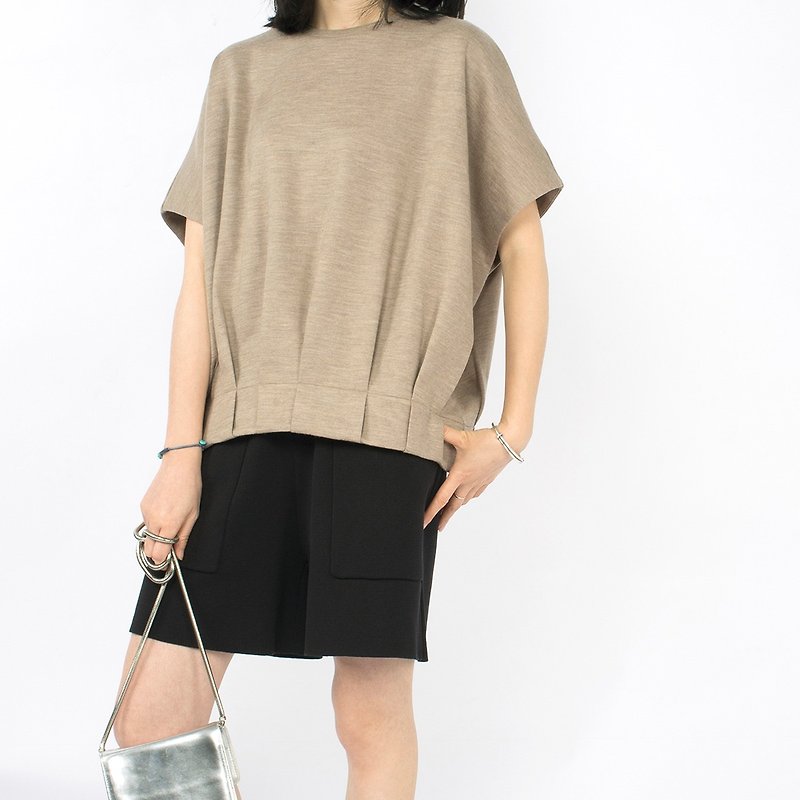 Gao fruit GAOGUO original design women's spring and summer 17 Brand loose short-sleeved sweater hedging round neck t-shirt shirt - เสื้อยืดผู้หญิง - ขนแกะ สีกากี