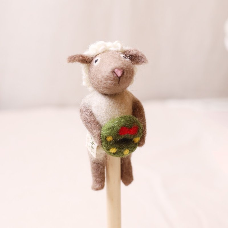 羊毛出在羊山上 羊毛氈 鑰匙圈 筆套 笑笑羊 聖誕花圈 聖誕限定 - 擺飾/家飾品 - 羊毛 白色