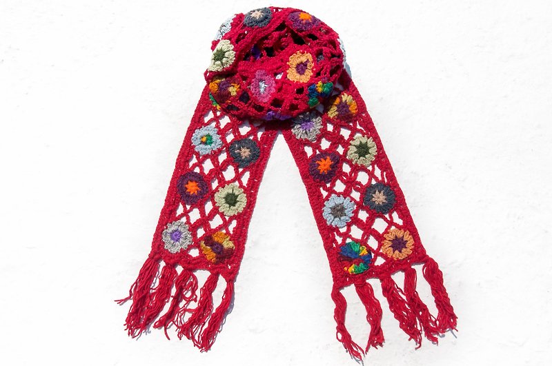 Hand-knitted wool scarf/flower crocheted silk scarf/flower woven stitching wool scarf - red forest - ผ้าพันคอถัก - ขนแกะ สีแดง