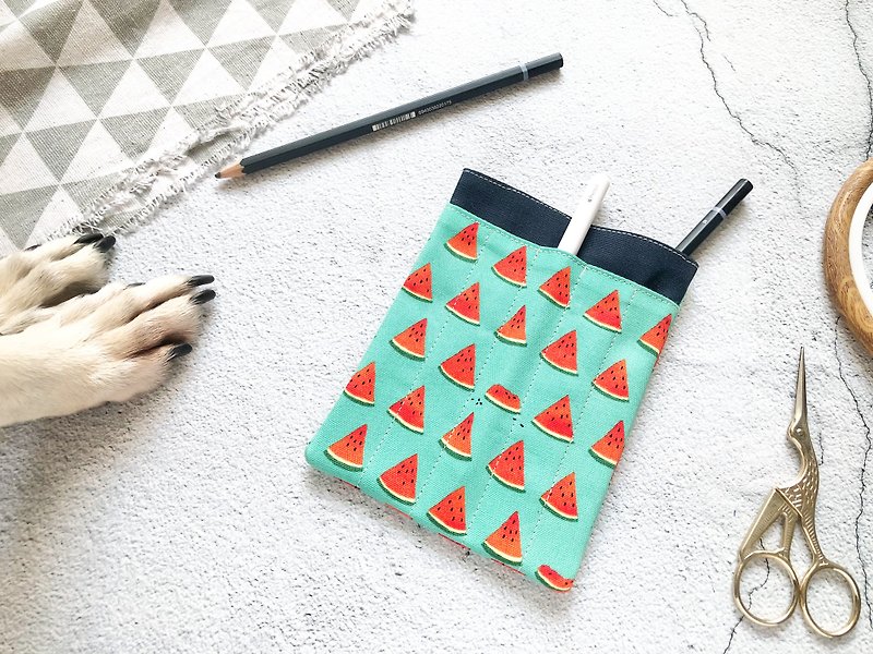 Double pocket pen case. Small watermelon - กล่องดินสอ/ถุงดินสอ - ผ้าฝ้าย/ผ้าลินิน สีเขียว