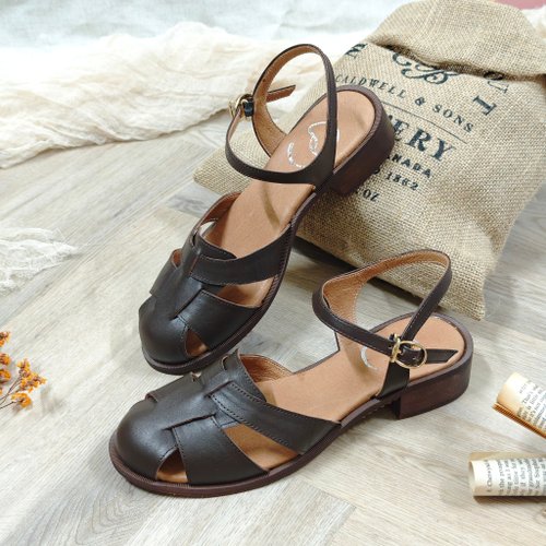 亮飾界-精品手工館 臺灣手工真皮女皮鞋 涼鞋 羅馬鞋 低跟休閒鞋 寬楦大尺碼涼鞋-咖