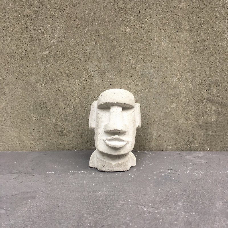 Moai stone statue - Items for Display - Cement Gray