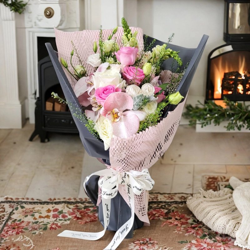 鮮花花束 (大飛燕草、繡球花、劍蘭、玫瑰等) GF00210 - 盆栽/植栽 - 植物．花 