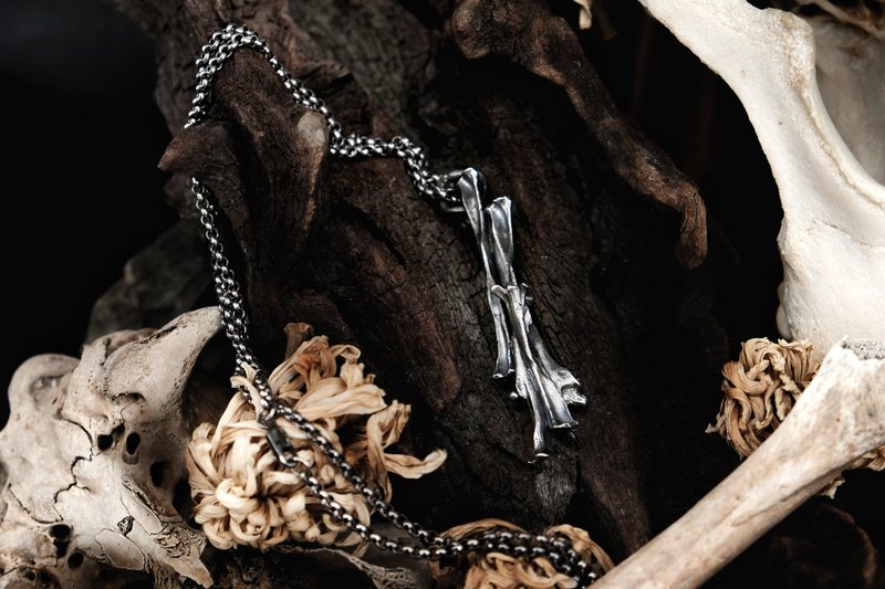 [Mountain Skeleton Period] Prosperity in Life—Sterling Silver Bone Necklace - สร้อยคอ - เงินแท้ สีเงิน