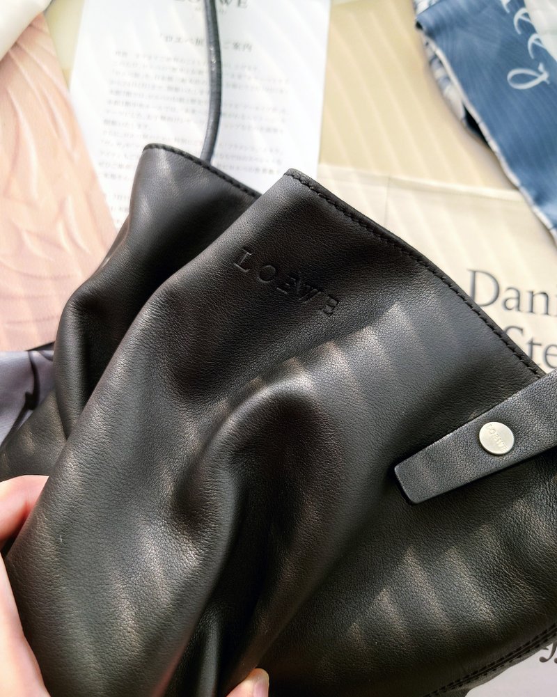 中古包 Loewe 納帕小牛皮 tote小托特包單肩包側背包側揹包通勤包 - 手提包/手提袋 - 真皮 黑色