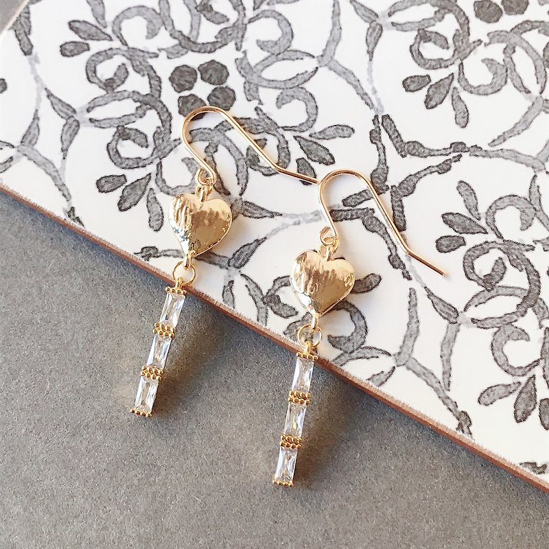 Striped design heart long square Stone electroplated gold ear hook earrings birthday gift - ต่างหู - โลหะ สีทอง