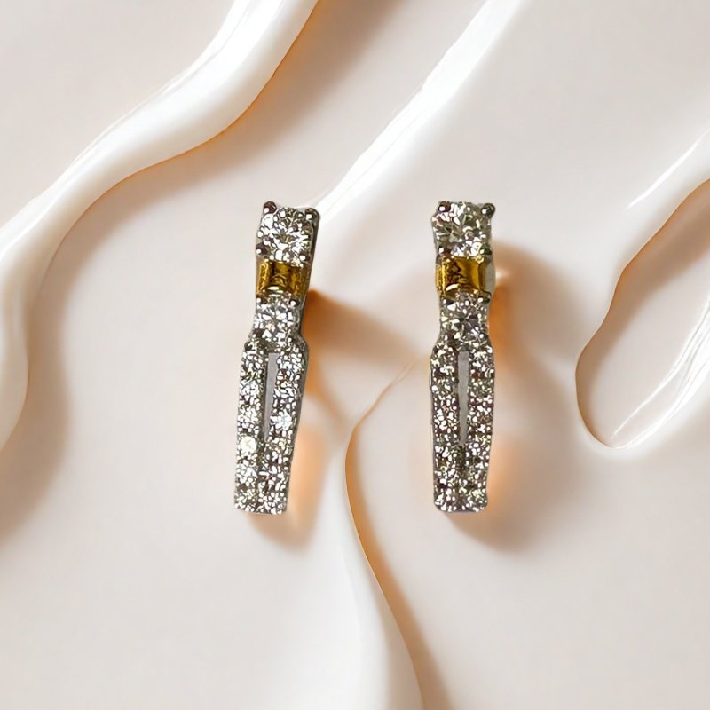 雙色典雅鑽石耳釘 - 耳環/耳夾 - 貴金屬 白色