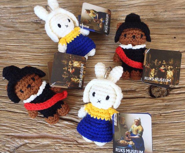 オランダ Just Dutch | ボリス 手編み 夜警ベア キーホルダー