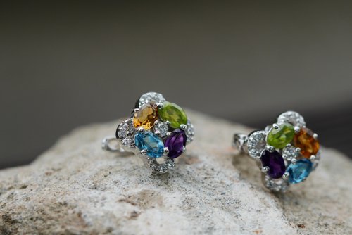 星空寶石 ∣ Starry Gems 脈輪耳環。紫黃水晶。貴橄欖。拓帕石∣禮物 母親節 畢業