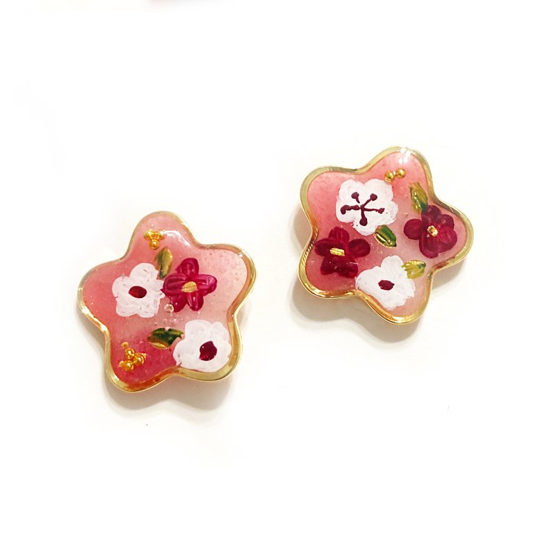 Japanese resin Pink gradient flower hand-painted earrings - ต่างหู - เรซิน สึชมพู