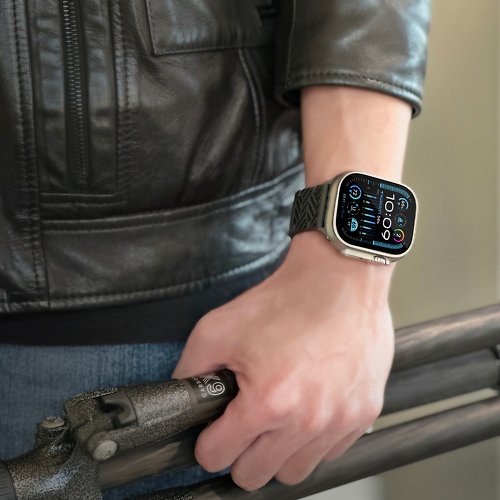 Just Mobile JM 1K 碳纖維磁扣式 Apple Watch 錶帶