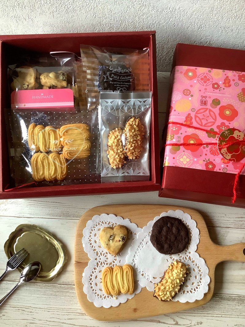 【新年禮盒】餅乾禮盒 四款餅乾 - 蛋糕/甜點 - 其他材質 紅色
