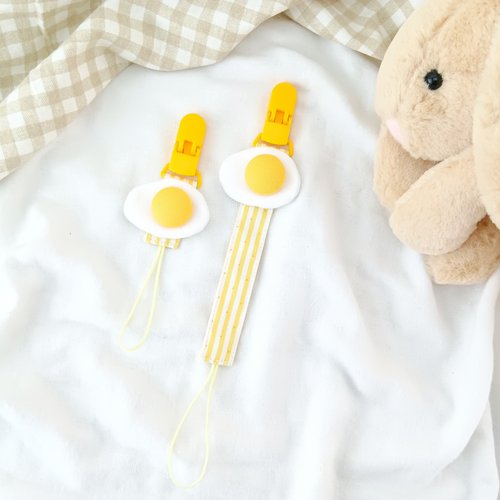 QQ rabbit 手工嬰幼兒精品 彌月禮盒 任性的荷包蛋-3款可選。立體蛋黃奶嘴鏈