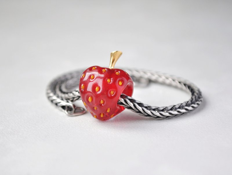 Bracelet charms Strawberry cute charms Personalized gift - Charms - Glass Red