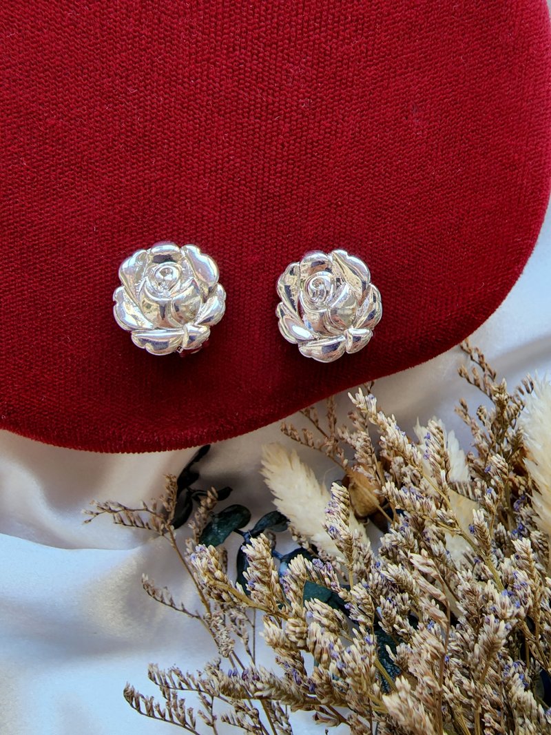 American Western Antique Jewelry/Silver Tone Blooming Rose Clip Earrings/Vintage Jewelry - ต่างหู - โลหะ 