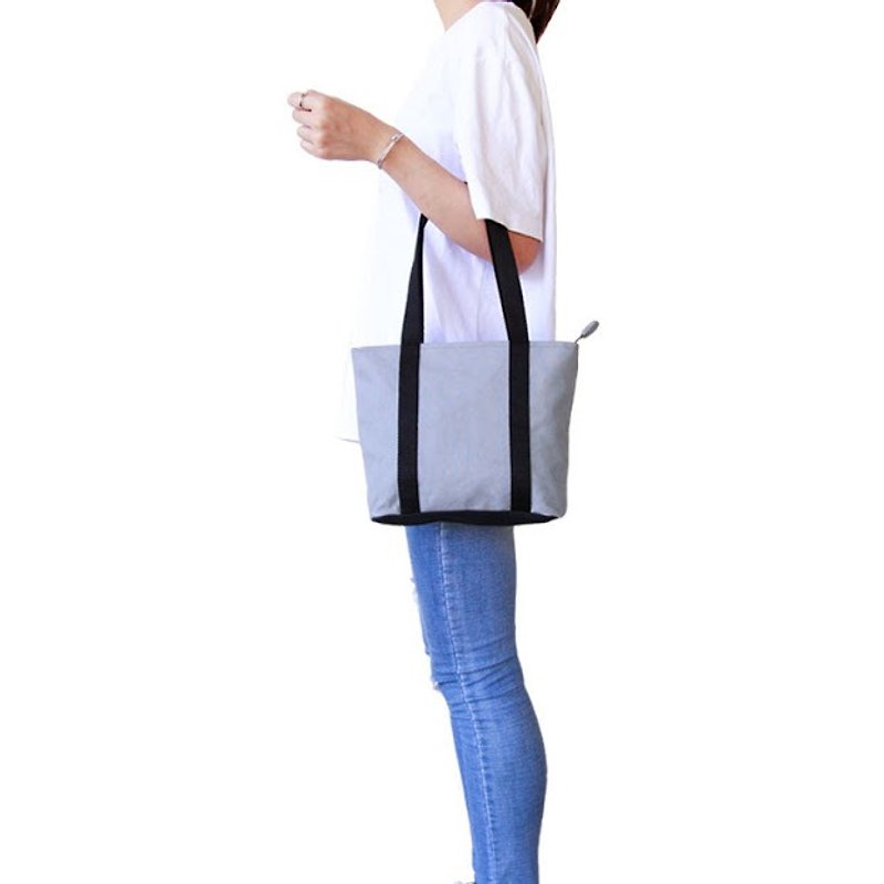 [Classic Shoulder Bag]-Grey - กระเป๋าแมสเซนเจอร์ - ผ้าฝ้าย/ผ้าลินิน สีเทา