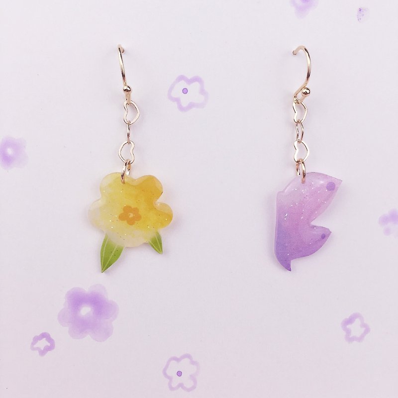 A pair of flowers and Butterfly Earrings - Earrings & Clip-ons - Resin 