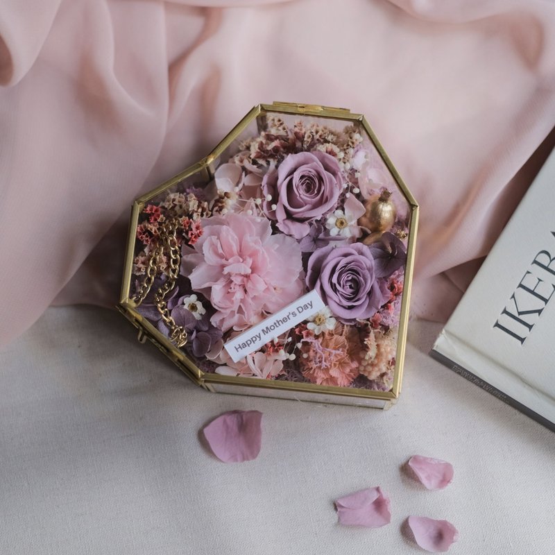 永生花康乃馨玫瑰愛心黃銅玻璃盅 /禮物/生日禮物 - 乾燥花/永生花 - 植物．花 