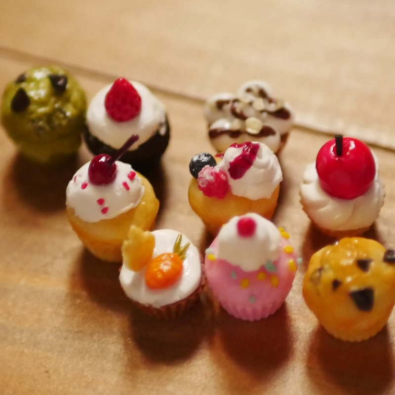 Set of 9 miniature muffins - Stuffed Dolls & Figurines - Clay 
