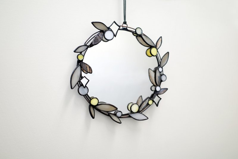 Mirror Wreath-S / Mirror Ornament LUMIROOMI Mosaic Glass - ของวางตกแต่ง - แก้ว หลากหลายสี