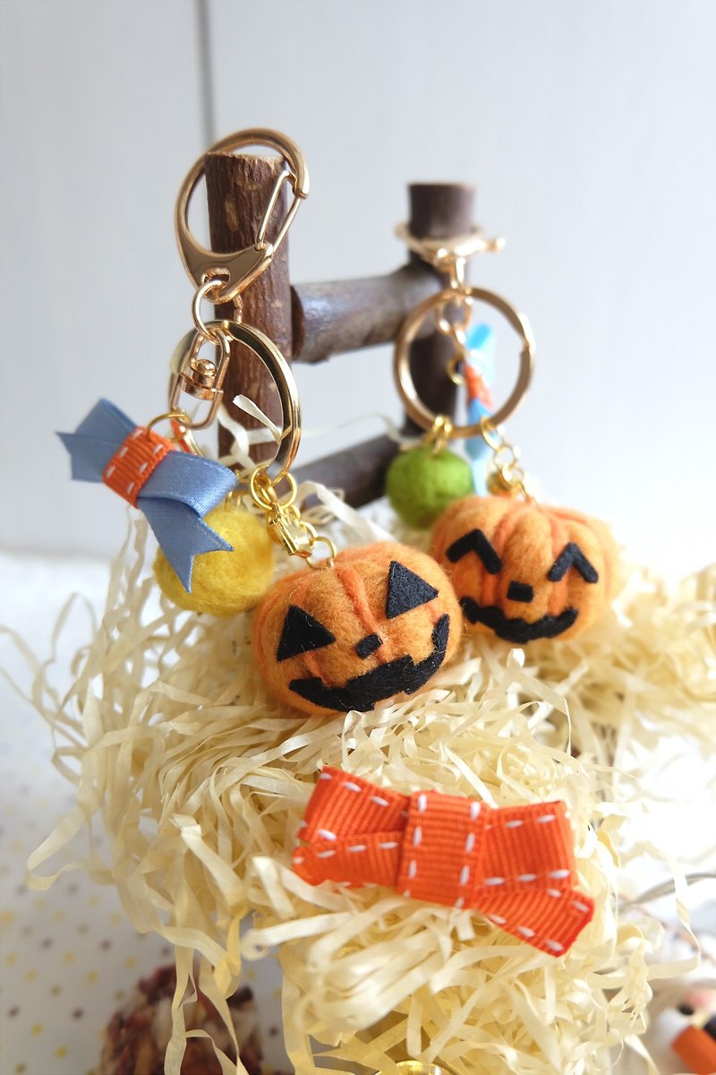sleeping original handmade Happy Halloween [pumpkin head] ornament - Charms - Wool Orange