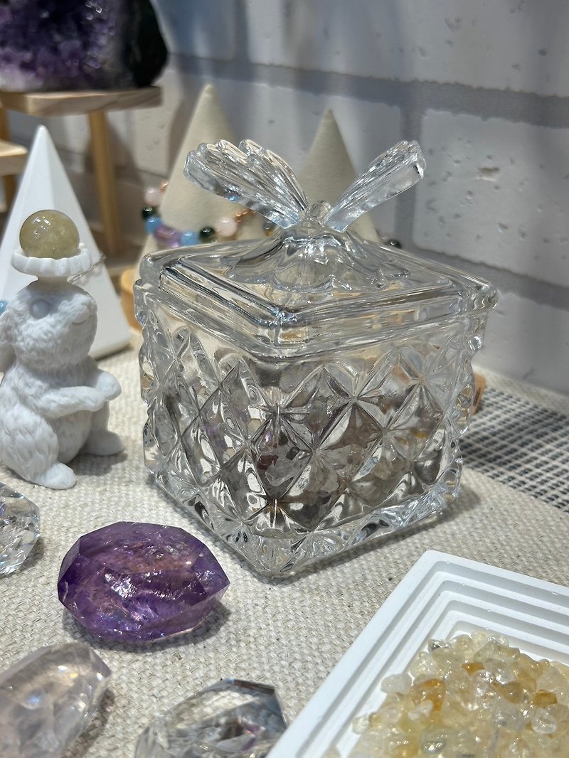Huaguang-Zangjingge | Square Butterfly Degaussed Glass Crystal Cup | Crystal Purification - ของวางตกแต่ง - แก้ว 