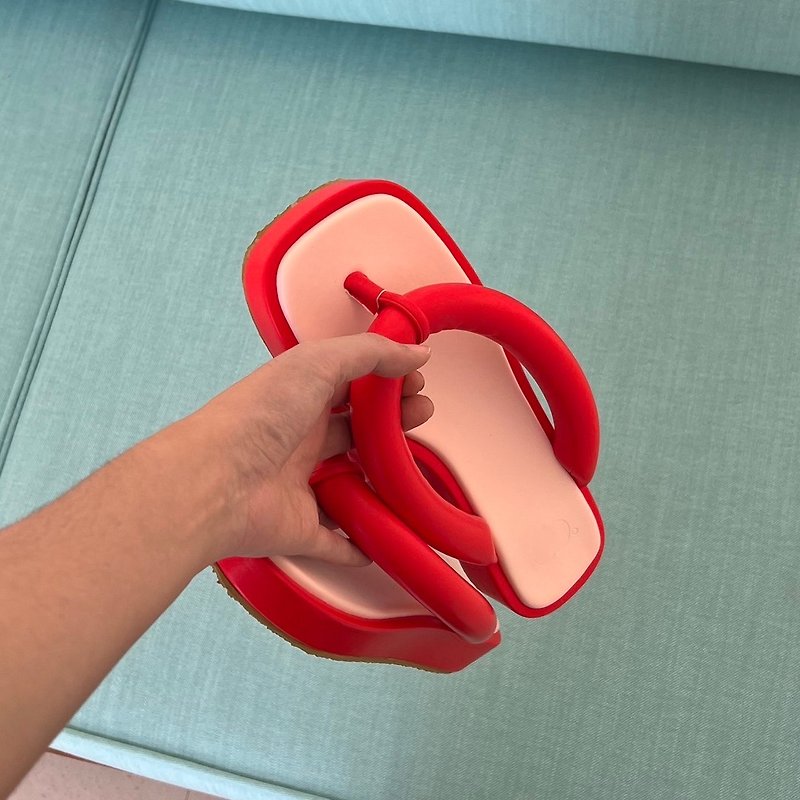 Bolster Shoes | Red Pink flip-flops with heels - 拖鞋 - 聚酯纖維 