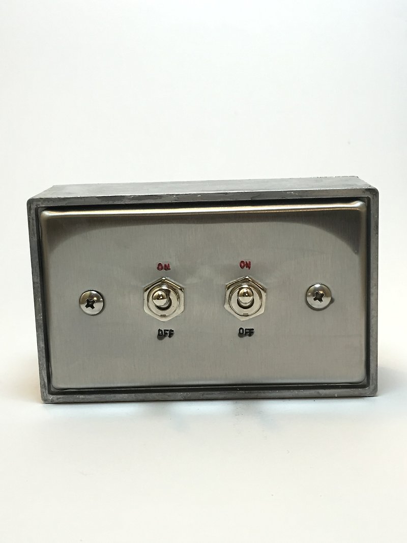 Edison-industry retro industrial style LOFT industrial switch two dimensions (steel seal series) - โคมไฟ - โลหะ สีเงิน