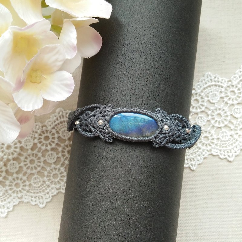 BUHO hand made. The blue vine. Blue Labradorite X South American Brazilian Wax Line Bracelet - Bracelets - Crystal Blue