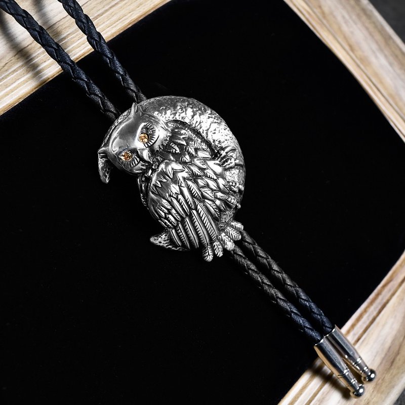 月夜之鷹 貓頭鷹 保羅領帶 Bolo Tie 真皮 皮革項鍊 皮繩領帶 - 領帶/領帶夾 - 真皮 銀色
