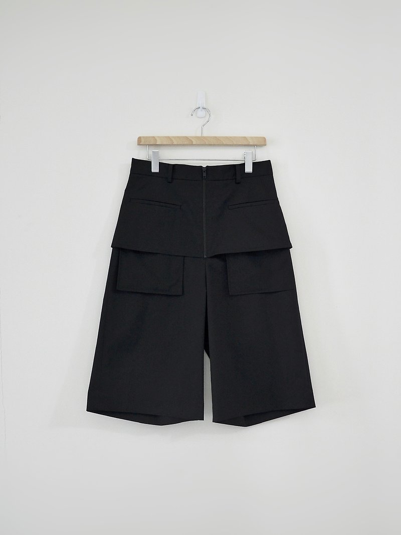 asymmetric bermuda shorts - Men's Shorts - Polyester Black