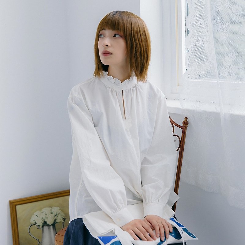 Wooden ear pleated loose shirt|shirt|autumn|cotton|independent brand|Sora-186 - เสื้อเชิ้ตผู้หญิง - ผ้าฝ้าย/ผ้าลินิน ขาว