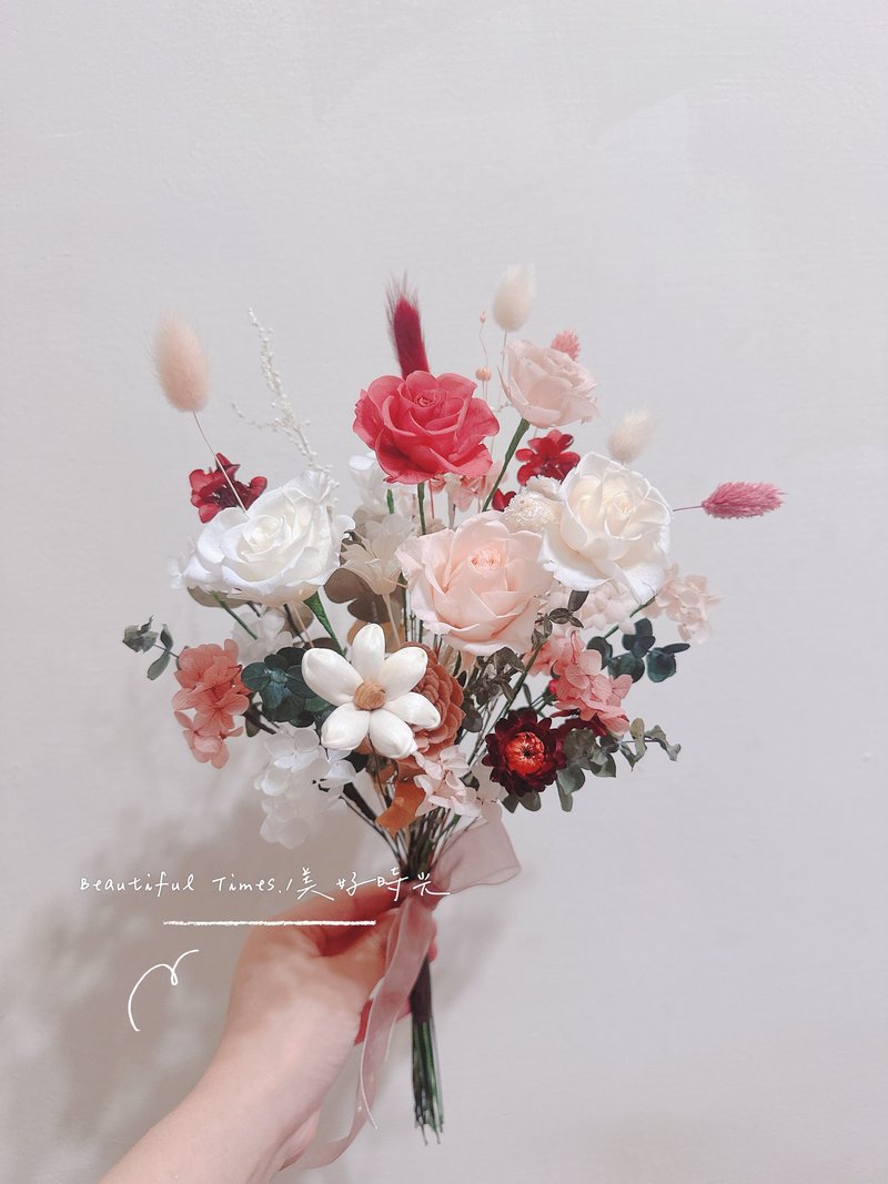 美好時光| 戀戀時光-捧花、結婚登記花束、登記捧花、永生花花束 - 乾燥花/永生花 - 植物．花 紅色